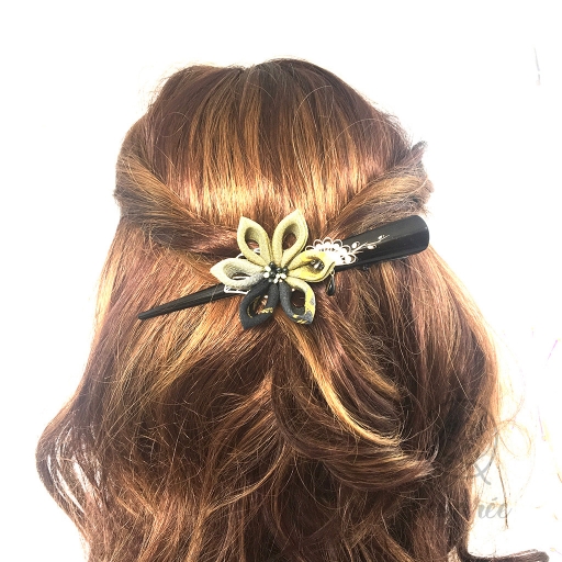 Grande pince pour cheveux ornée d'une fleur Sendrée tissus japonais
