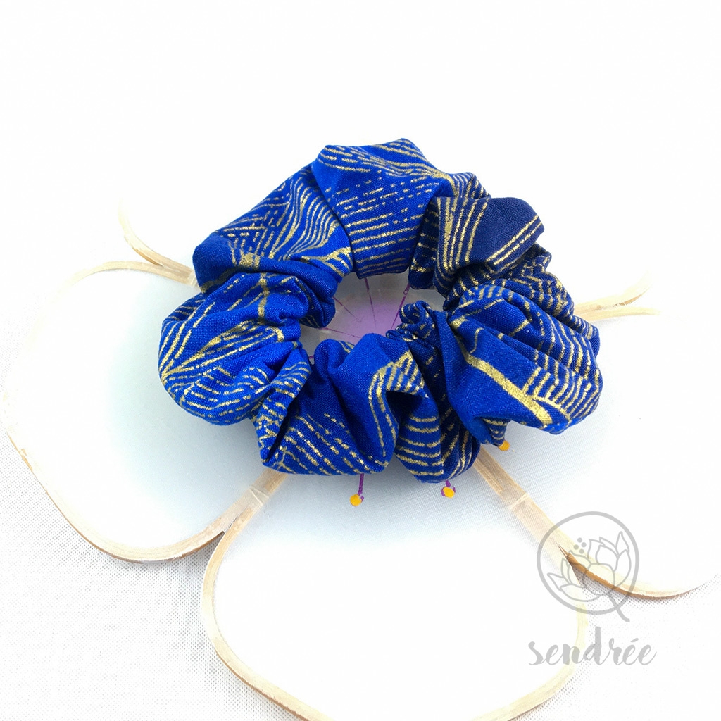 Chouchou or et bleu sendrée tissu japonais